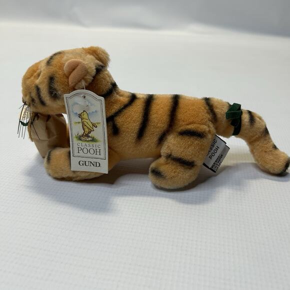Gund Disney Classic Winnie the Pooh Plush Tigger Stuffed Animal with Bag - Picture 2 of 10
